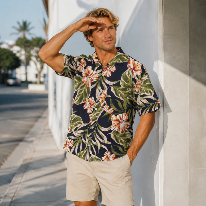 Men's Tropical Floral Print Short - Sleeve Shirt - 街拍 2 - img_mqfg1qn2_e41a1105