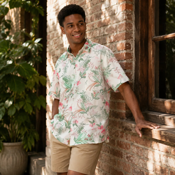White Pink Tropical Floral Print Hawaiian Shirt, Summer Short Sleeve Button Down Beach Shirt - 街拍 1 - img_mqfhfp8g_c2c72dba